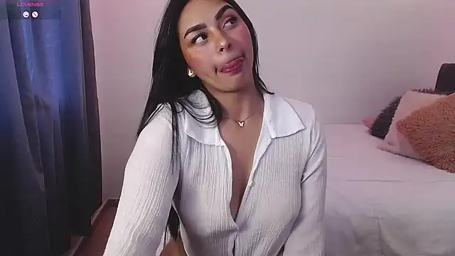 Snapshot of Melaniie01 chatting on 03/05/26, 10:50 Melaniie01 online show from 03/05/26, 10:50