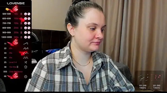 AlanaBrox online show from 11/25/25, 10:54