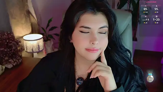 Alyaa s online show from 06/14/26, 01:58