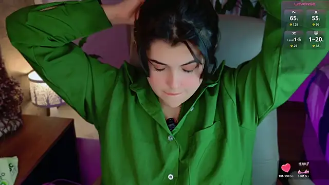 Alyaa s online show from 06/15/26, 05:53