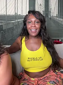 TilaTotti online show from 02/18/25, 08:16