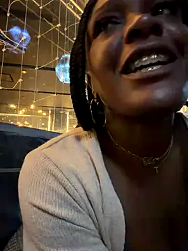 TilaTotti online show from 10/27/25, 06:06