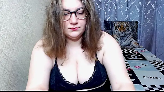 Snapshot of Sindy_Jeniceee chatting on 06/03/26, 04:01 Sindy Jeniceee online show from 06/03/26, 04:01