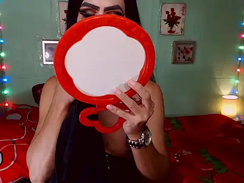 Snapshot of HotHornyAsian chatting on 12/15/24, 11:42 HotHornyAsian online show from 12/15/24, 11:42