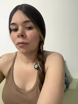 Snapshot of carolina16love chatting on 06/19/26, 09:51 carolina16love online show from 06/19/26, 09:51