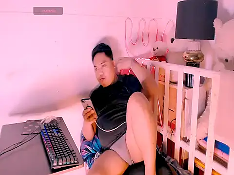 Snapshot of Hardking_69 chatting on 06/17/26, 12:29 Hardking 69 online show from 06/17/26, 12:29