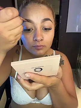 Snapshot of Emiily_W chatting on 01/11/26, 11:48 Emiily W online show from 01/11/26, 11:48