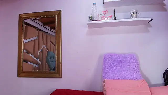 naia blessed online show from 09/10/25, 07:14