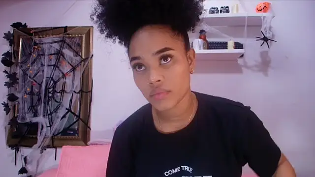 naia blessed online show from 10/30/25, 09:15