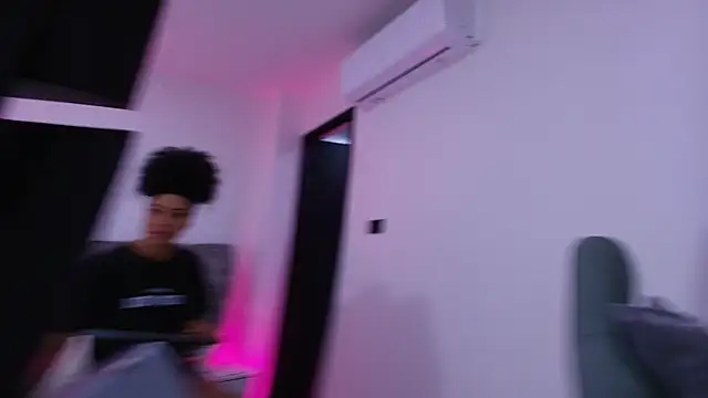 naia blessed online show from 11/07/25, 07:25