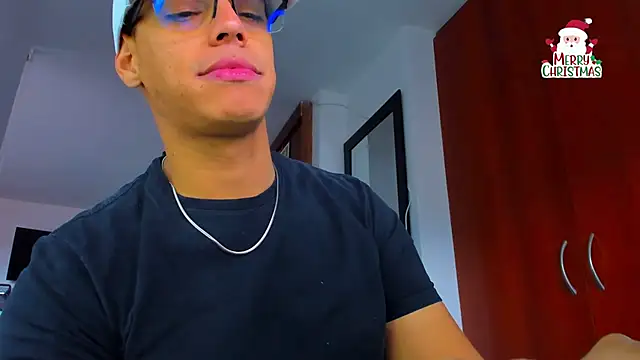 Snapshot of _John_Boy_ chatting on 12/14/25, 05:18 John Boy online show from 12/14/25, 05:18