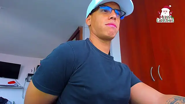 Snapshot of _John_Boy_ chatting on 12/15/25, 09:08 John Boy online show from 12/15/25, 09:08