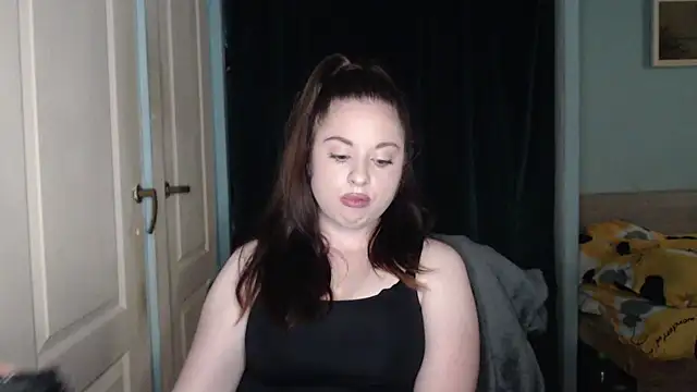 ryhhnnagold99 online show from 06/17/26, 01:23
