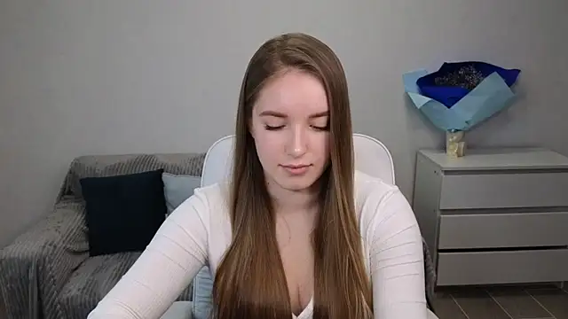 EvaMaddison online show from 12/31/24, 06:59