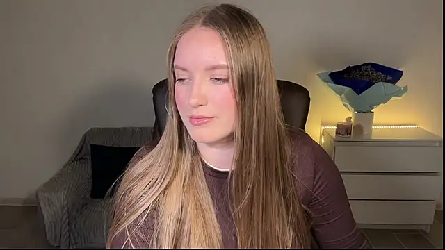 EvaMaddison online show from 05/06/26, 07:19
