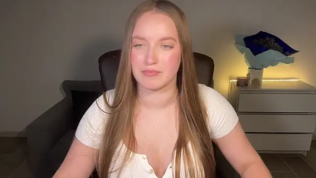 EvaMaddison online show from 06/23/26, 08:07