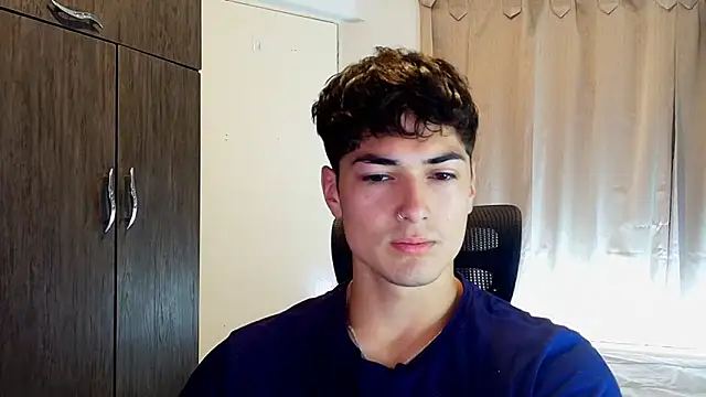 Snapshot of jimmy_class chatting on 11/12/25, 04:18 jimmy class online show from 11/12/25, 04:18