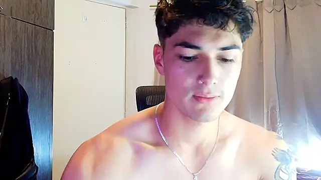 Snapshot of jimmy_class chatting on 11/21/25, 09:02 jimmy class online show from 11/21/25, 09:02