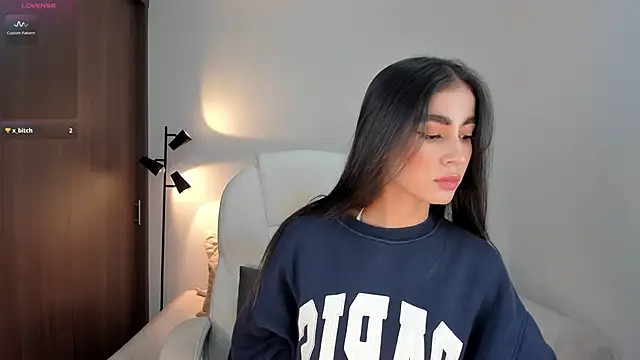 RebeccaBaxter online show from 11/12/25, 11:47