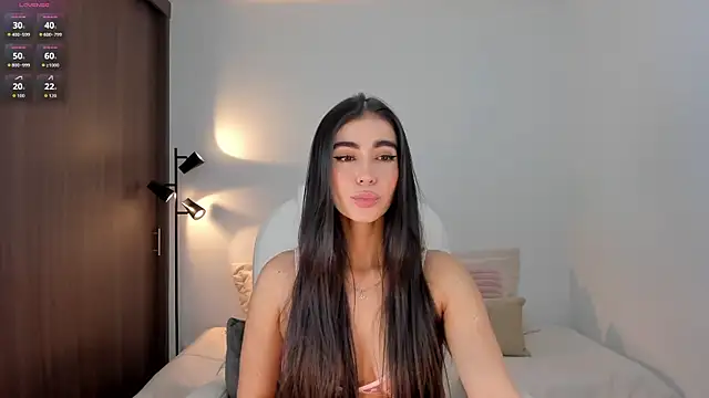 Snapshot of RebeccaBaxter chatting on 01/12/26, 01:33 RebeccaBaxter online show from 01/12/26, 01:33