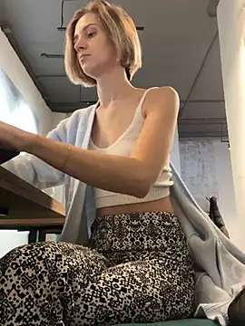 Snapshot of Feral_berry_8133 chatting on 01/07/25, 08:13 Feral berry 8133 online show from 01/07/25, 08:13