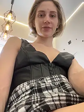 Snapshot of Feral_berry_8133 chatting on 02/10/25, 11:57 Feral berry 8133 online show from 02/10/25, 11:57