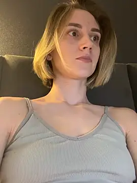 Snapshot of Feral_berry_8133 chatting on 03/03/25, 06:26 Feral berry 8133 online show from 03/03/25, 06:26