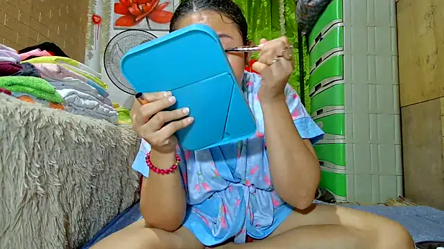 Snapshot of M_e_c_e_l chatting on 01/28/25, 09:08 M e c e l online show from 01/28/25, 09:08