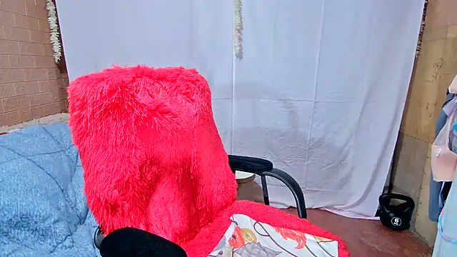 Snapshot of M_e_c_e_l chatting on 02/20/25, 03:45 M e c e l online show from 02/20/25, 03:45