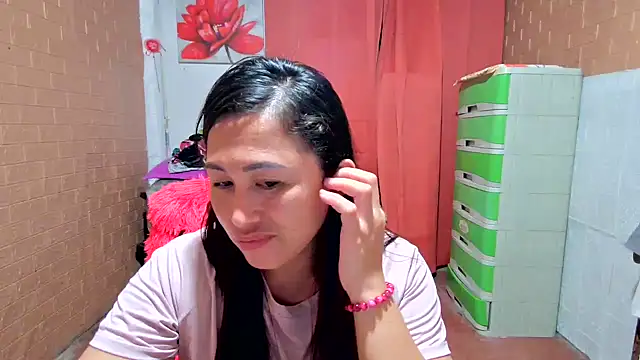 Snapshot of M_e_c_e_l chatting on 10/19/25, 10:38 M e c e l online show from 10/19/25, 10:38