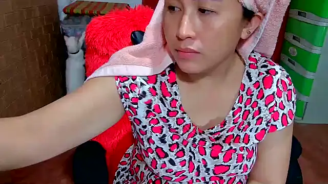 Snapshot of M_e_c_e_l chatting on 11/06/25, 11:55 M e c e l online show from 11/06/25, 11:55