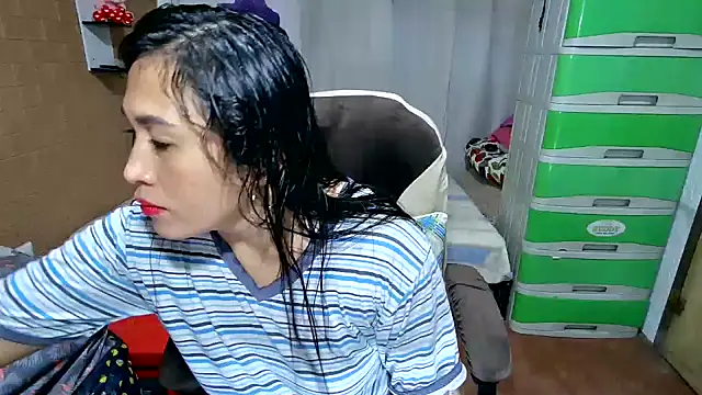 M e c e l online show from 05/03/26, 01:44