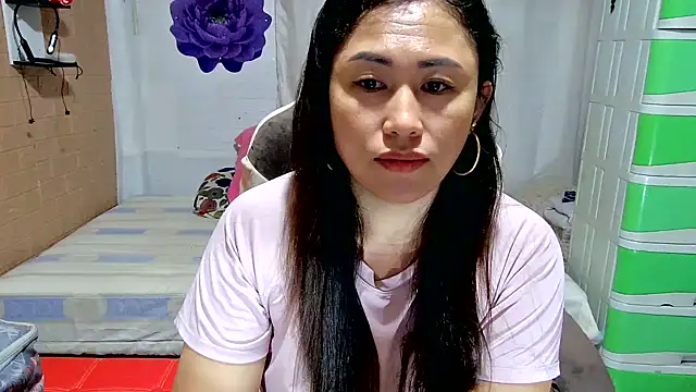 Snapshot of M_e_c_e_l chatting on 05/14/26, 06:47 M e c e l online show from 05/14/26, 06:47