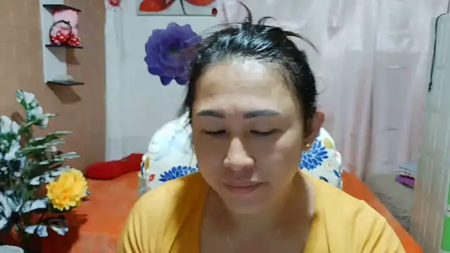 Snapshot of M_e_c_e_l chatting on 06/18/26, 08:46 M e c e l online show from 06/18/26, 08:46