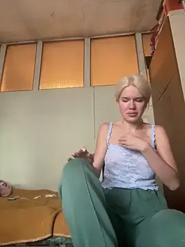 Snapshot of Keylili chatting on 05/16/26, 03:33 Keylili online show from 05/16/26, 03:33