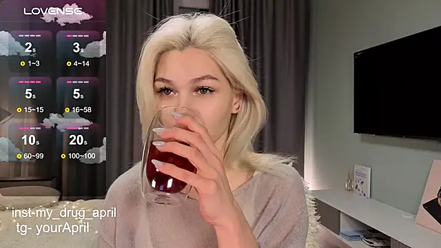 MyApril online show from 11/05/25, 03:28