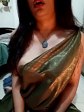 Snapshot of RadhaBabe chatting on 02/12/26, 01:06 RadhaBabe online show from 02/12/26, 01:06