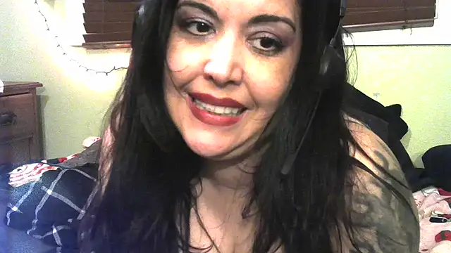 Snapshot of Mistimoon chatting on 12/01/25, 09:14 Mistimoon online show from 12/01/25, 09:14