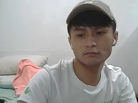 Snapshot of hifunbb1069tw chatting on 09/19/25, 04:18 hifunbb1069tw online show from 09/19/25, 04:18