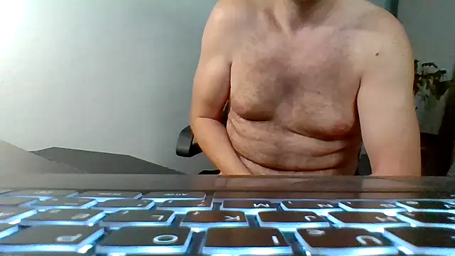 Snapshot of Horney_boy86 chatting on 09/13/25, 10:20 Horney boy86 online show from 09/13/25, 10:20