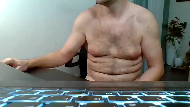 Snapshot of Horney_boy86 chatting on 10/08/25, 10:07 Horney boy86 online show from 10/08/25, 10:07