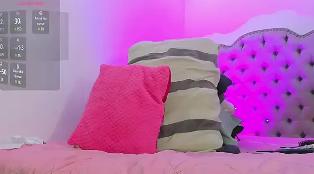 saammii  online show from 02/25/25, 11:11