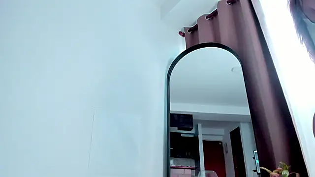 HannaMoom online show from 01/17/25, 09:17