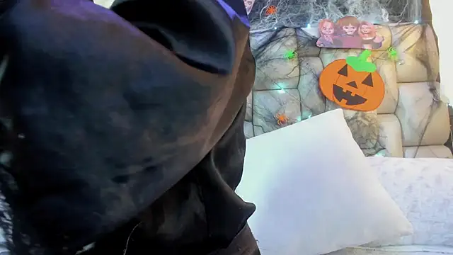 Salo Heaven online show from 10/31/25, 01:56