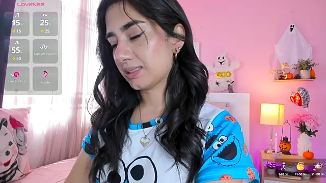 annadu011 online show from 10/15/25, 02:06