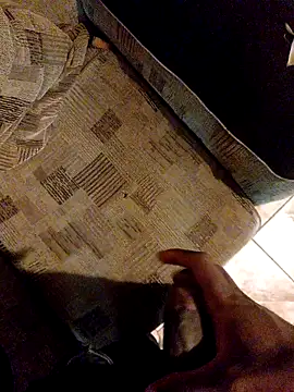 Snapshot of ThirdSifiso chatting on 10/12/25, 09:14 ThirdSifiso online show from 10/12/25, 09:14