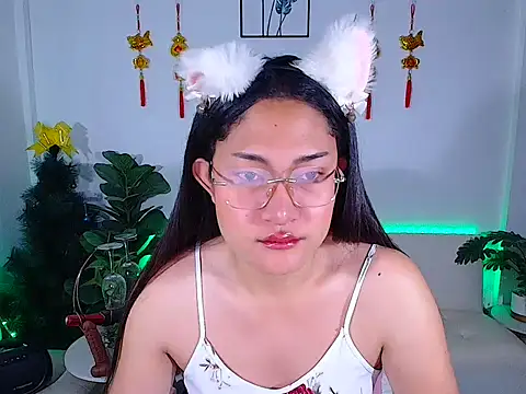 Snapshot of plysaithailand chatting on 03/10/26, 10:59 plysaithailand online show from 03/10/26, 10:59