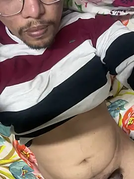 Snapshot of boobstherapist chatting on 02/11/25, 03:29 boobstherapist online show from 02/11/25, 03:29