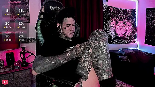 Snapshot of josh__ackerman chatting on 12/29/24, 05:31 josh ackerman online show from 12/29/24, 05:31