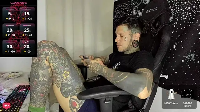 Snapshot of josh__ackerman chatting on 01/10/25, 12:49 josh ackerman online show from 01/10/25, 12:49